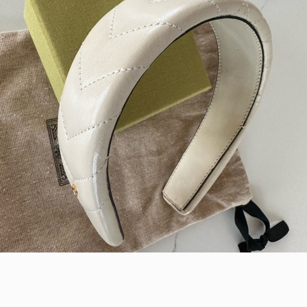 Beautiful Leather Gucci Headband 😍 - Picture 3 of 7